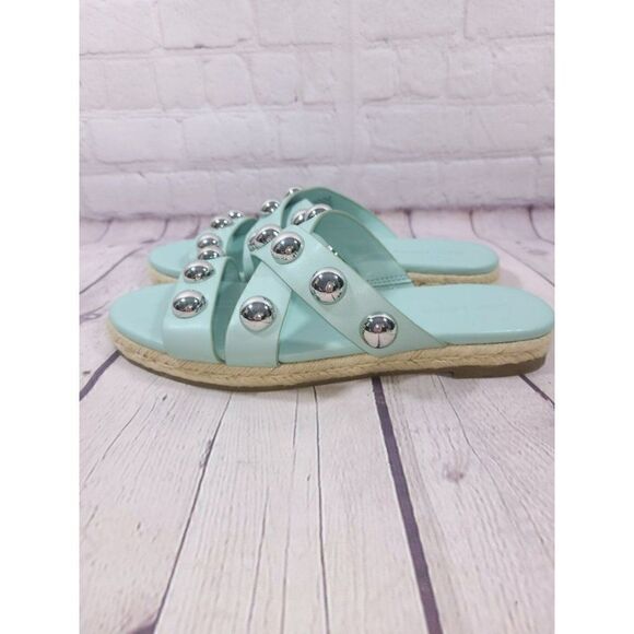 Marc Fisher Bryte Leather Studded Flat Slip-on Sandals Women's Size 9 - Picture 2 of 5